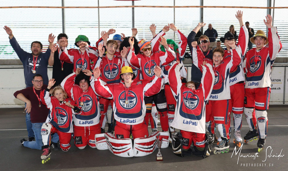 U16 : Le IHC La Broye champion Suisse