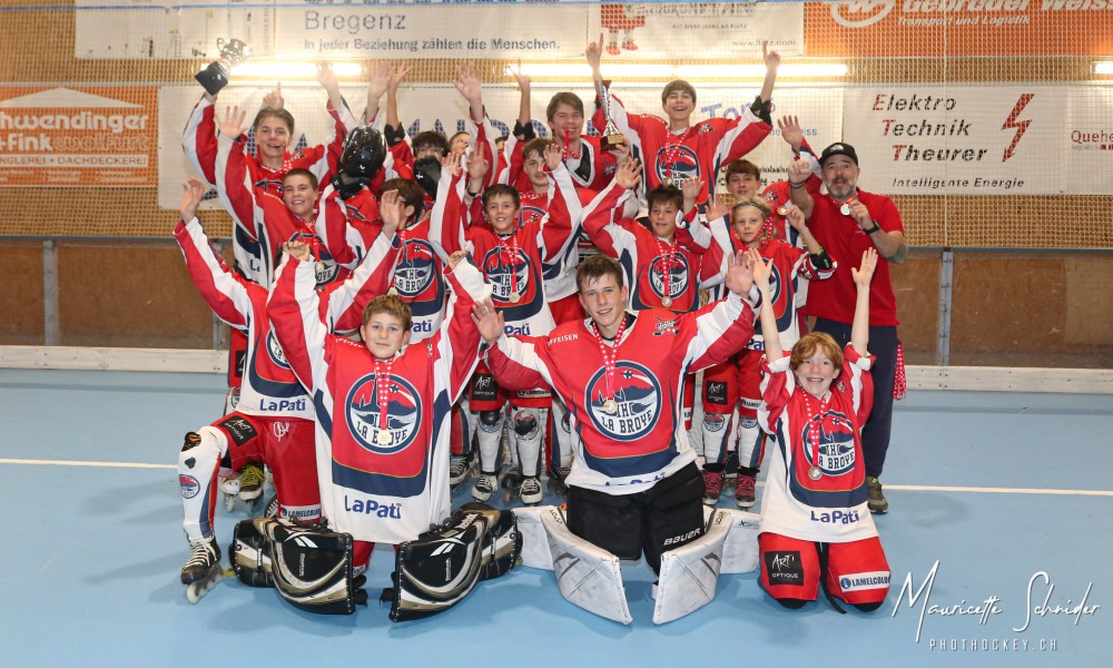 IHC La Broye sacré champion suisse novice à Wolfurt !