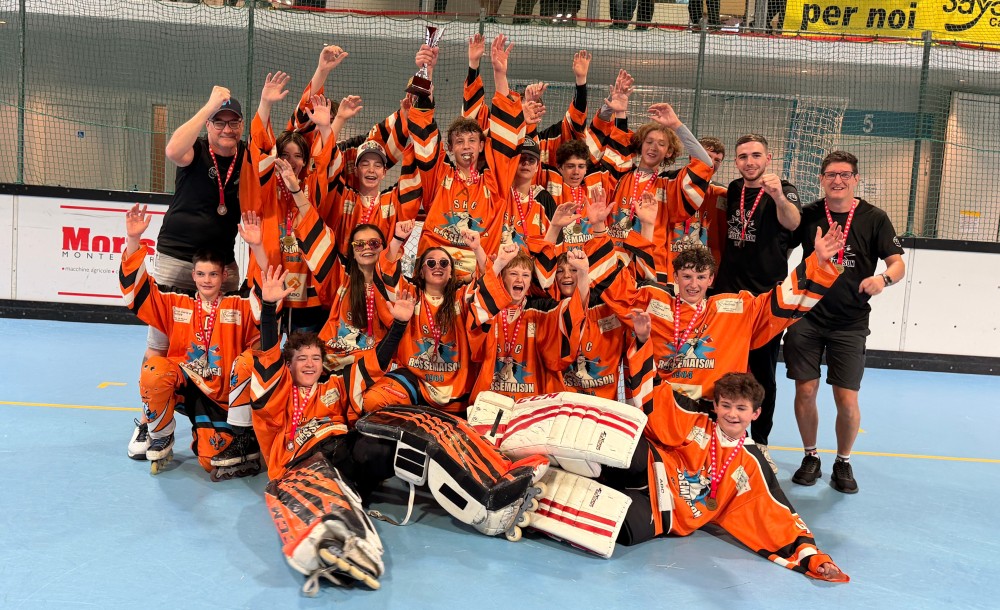 Finales suisses novices : le SHC Rossemaison s'impose au terme d'une finale de grande qualité